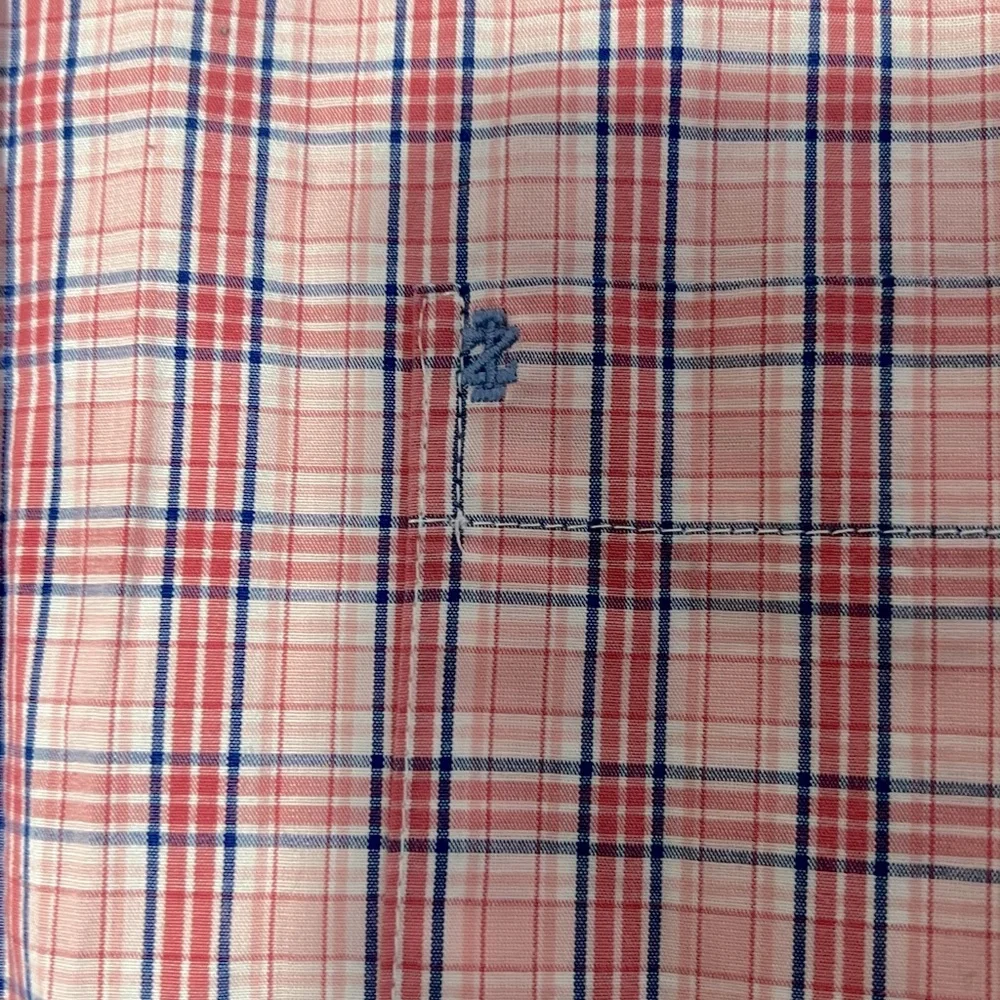 IZOD Premium Essentials Plaid Button Down Shirt Pink Blue Large - Picture 2 of 3